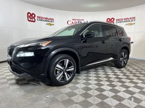 Used 2023 Nissan Rogue SL w/ SL Premium Package FWD image 3