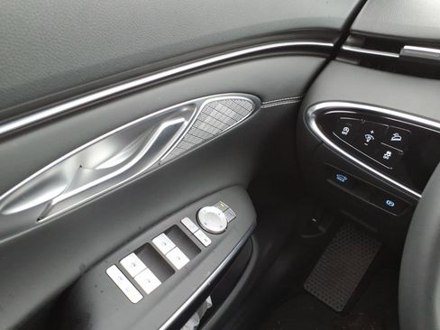 Used 2025 Genesis GV70 2.5T image 22