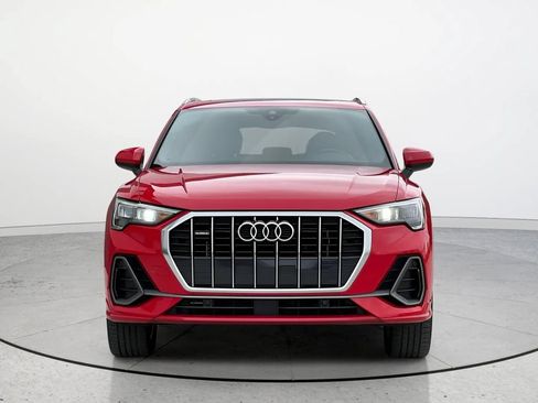 Used 2021 Audi Q3 2.0T Premium w/ Convenience Package AWD/4WD image 4