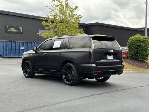 Used 2025 Cadillac Escalade Sport Platinum AWD/4WD image 14