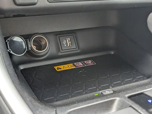 Used 2025 Toyota RAV4 XLE Premium w/ Weather Package image 20