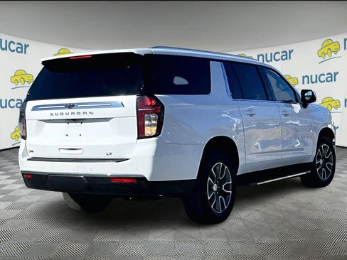 Used 2023 Chevrolet Suburban LT w/ Luxury Package image 6