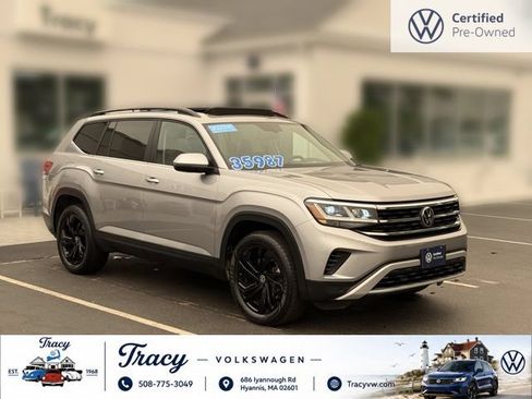 Certified 2023 Volkswagen Atlas SE w/ Panoramic Sunroof Package AWD/4WD image 1