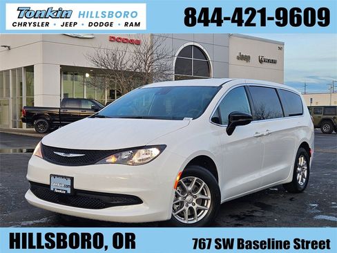 New 2026 Chrysler Voyager LX image 1