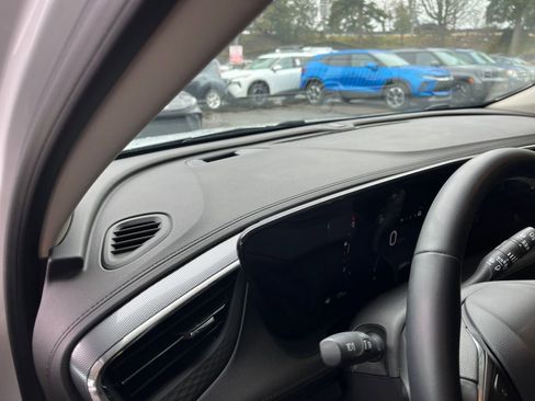 Used 2025 Buick Encore GX Preferred image 35