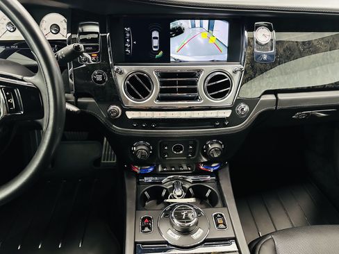 Certified 2019 Rolls-Royce Wraith RWD image 28