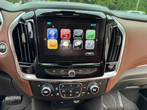Used 2018 Chevrolet Traverse High Country w/ LPO, Floor Liner Package AWD/4WD image 23