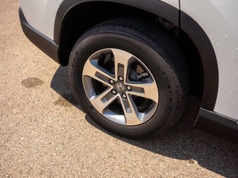 Used 2025 Honda Pilot EX-L image 10
