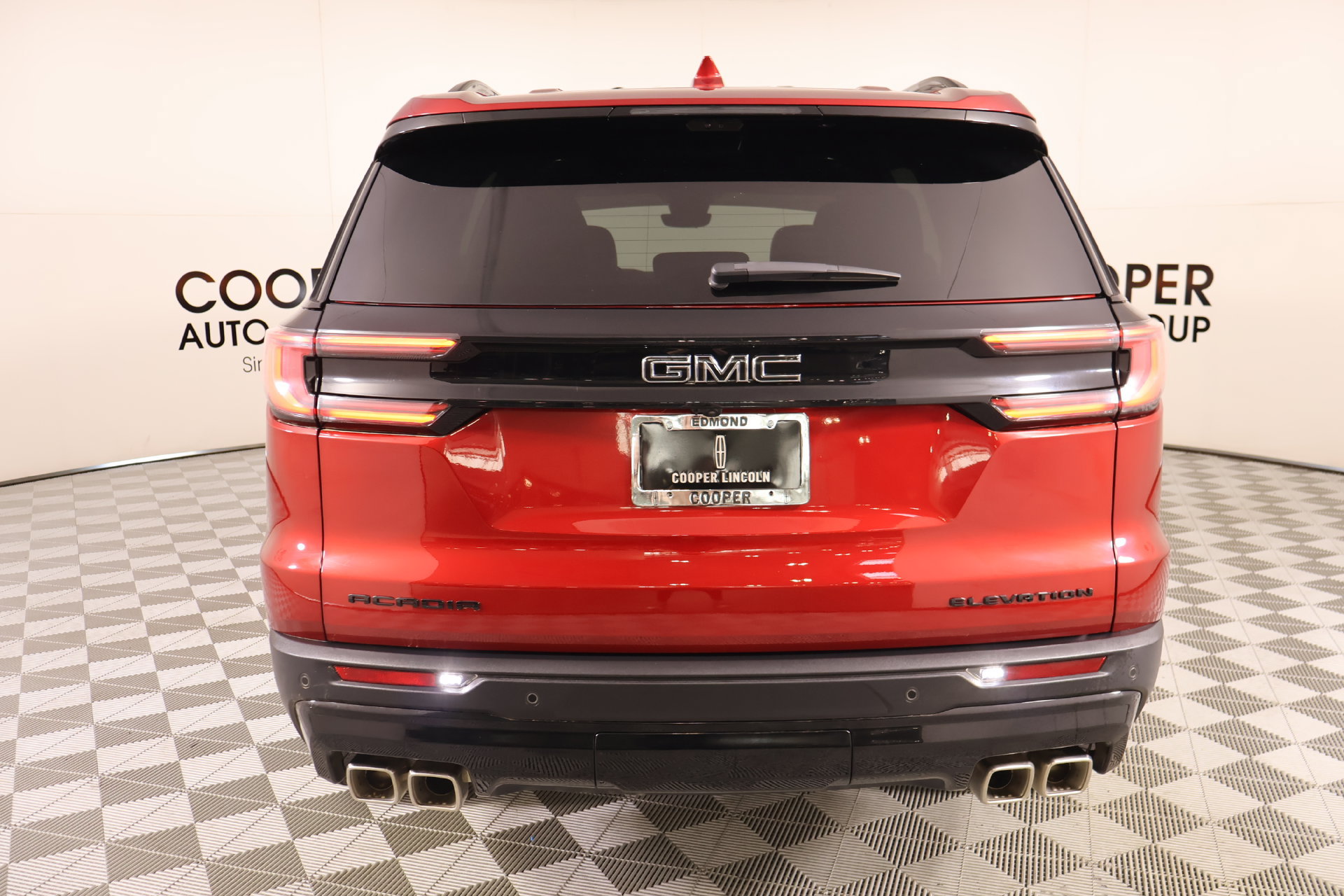 Used 2026 GMC Acadia Elevation w/ Black Edition FWD image 24