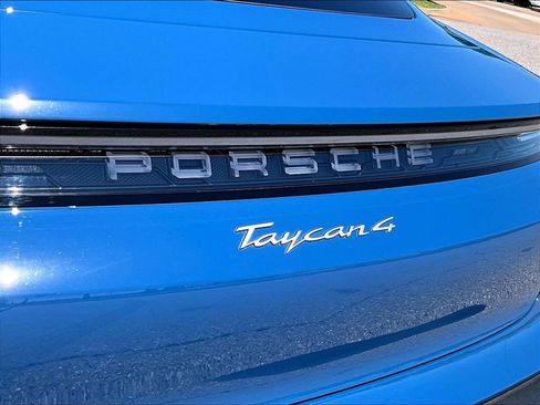 Certified 2025 Porsche Taycan AWD/4WD image 22