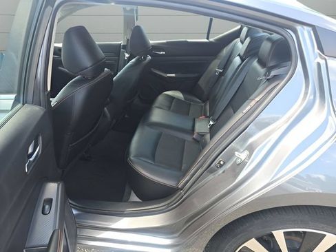 Used 2020 Nissan Altima 2.5 SR AWD/4WD image 8
