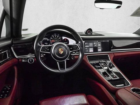 Used 2019 Porsche Panamera 4 AWD/4WD image 19