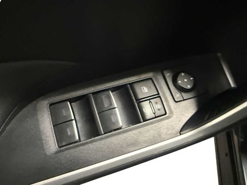 Used 2023 Toyota RAV4 XLE AWD/4WD image 21