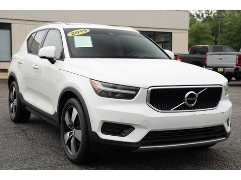 Used 2019 Volvo XC40 T5 Momentum AWD/4WD image 33