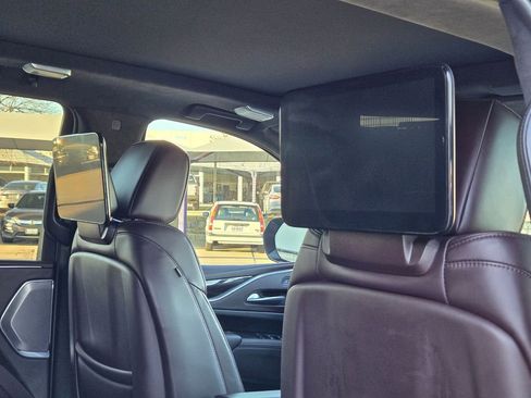 Used 2023 Cadillac Escalade Sport Platinum w/ LPO, Floor Liner Package image 30