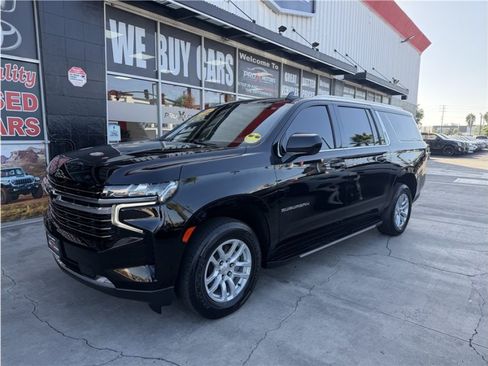 Used 2021 Chevrolet Suburban LT RWD image 10