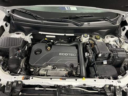 Used 2021 Chevrolet Equinox LS w/ LS Convenience Package FWD image 28