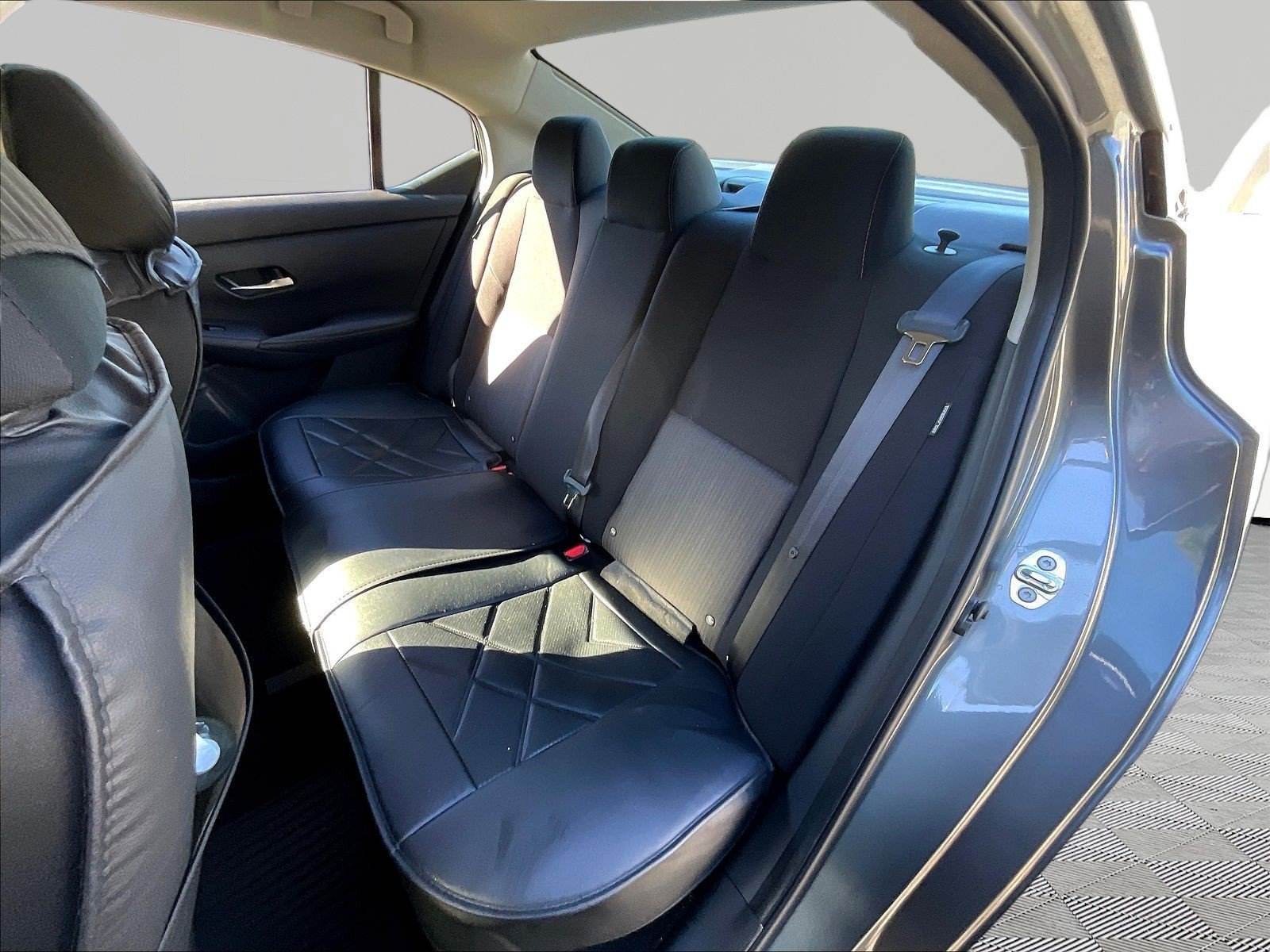Used 2023 Nissan Sentra SV w/ All-Weather Package FWD image 23