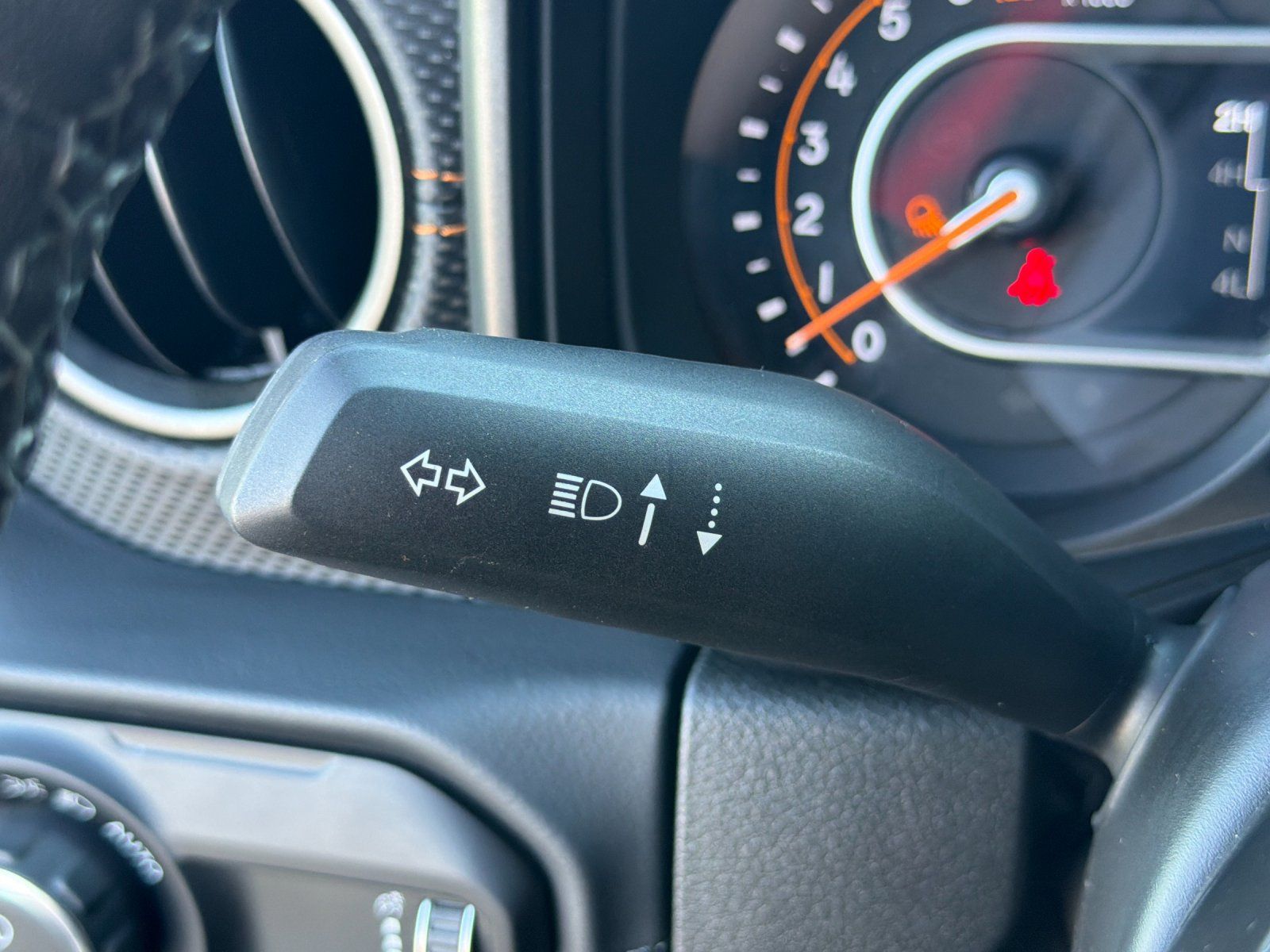 Used 2026 Jeep Gladiator Mojave AWD/4WD image 28