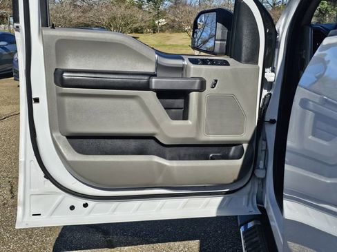 Certified 2019 Ford F150 XLT w/ Equipment Group 302A Luxury image 14