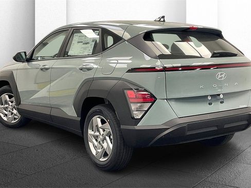 New 2026 Hyundai Kona SE image 3