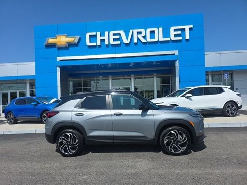 New 2026 Chevrolet TrailBlazer RS w/ Convenience Package AWD/4WD image 2