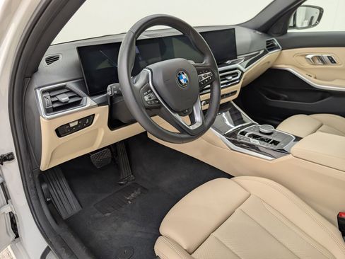 Certified 2023 BMW 330i Sedan w/ Parking Assistance Package image 4