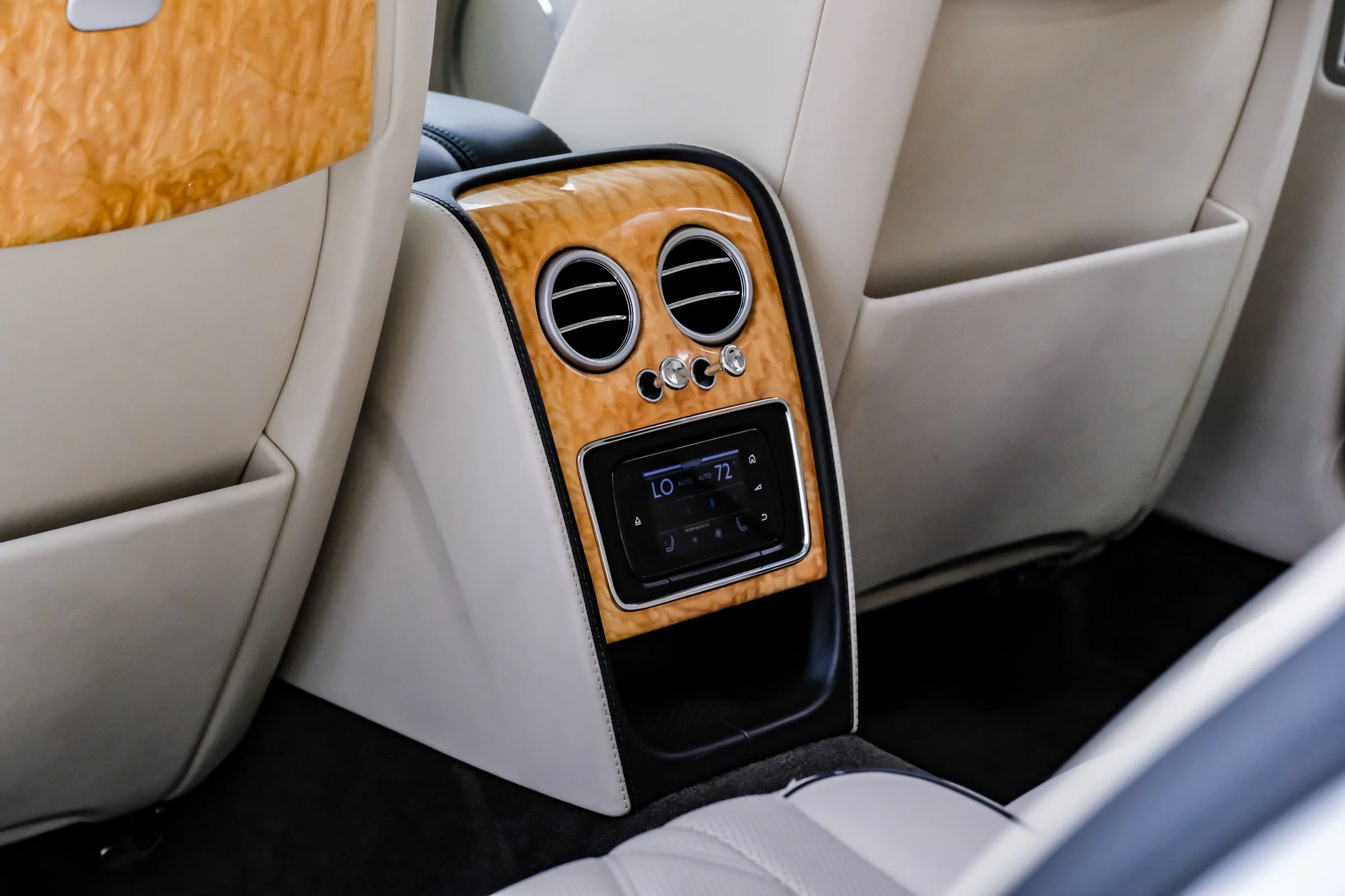 Used 2016 Bentley Flying Spur W12 AWD/4WD image 39