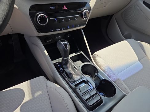 Used 2021 Hyundai Tucson Value FWD image 25