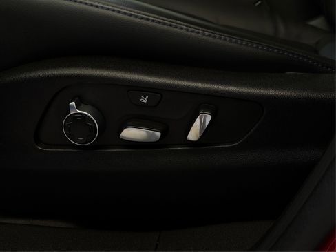 Certified 2024 Cadillac XT4 Sport image 32