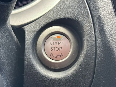 Used 2015 Nissan Juke SV AWD/4WD image 22