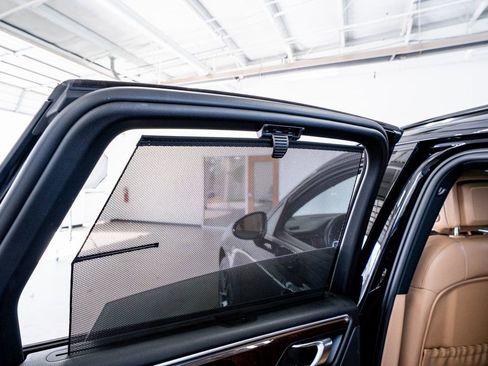 Used 2023 Porsche Macan image 50