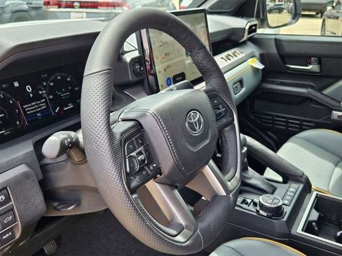 Certified 2025 Toyota Tacoma Trailhunter image 24