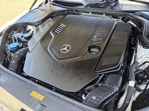 Used 2020 Mercedes-Benz S 560 Sedan image 29