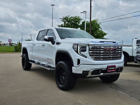 Used 2024 GMC Sierra 1500 Denali image 3