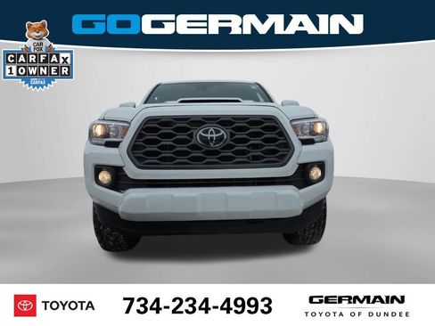 Certified 2023 Toyota Tacoma TRD Sport image 3