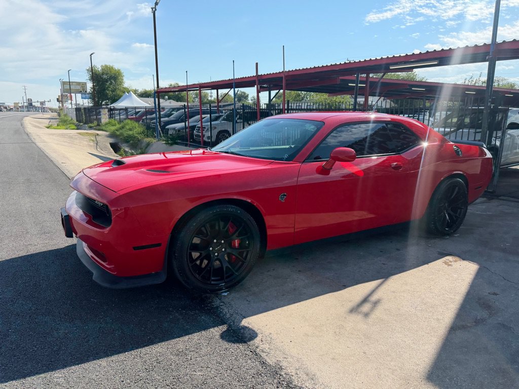 Used 2015 Dodge Challenger SRT Hellcat RWD image 10