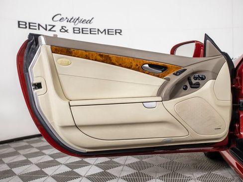 Used 2009 Mercedes-Benz SL 550 image 19