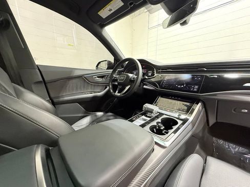Used 2025 Audi SQ8 Premium Plus w/ 23" Wheel Package AWD/4WD image 51