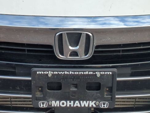 Used 2022 Honda Accord LX image 11