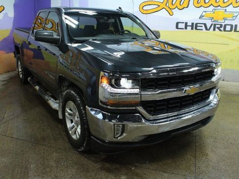Used 2017 Chevrolet Silverado 1500 LT w/ All Star Edition image 2
