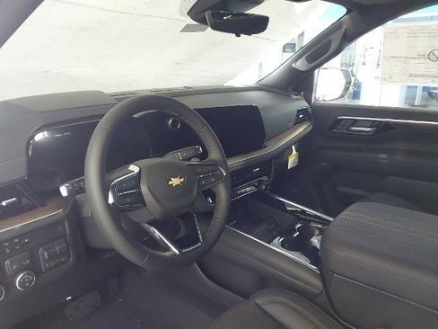 New 2026 Chevrolet Suburban High Country w/ Sun And Tow Package AWD/4WD image 2