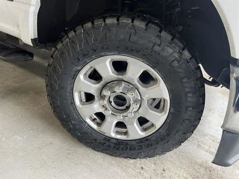 Used 2024 Ford F250 XLT image 38