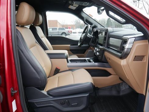 Used 2025 Ford F250 Lariat w/ Lariat Ultimate Package image 28