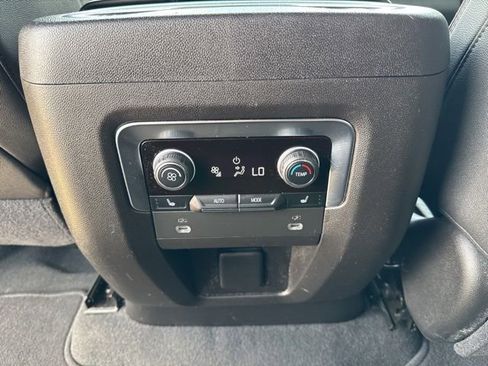 Used 2021 Chevrolet Tahoe High Country w/ Premium Package 2 AWD/4WD image 23