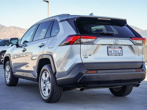 Used 2021 Toyota RAV4 XLE image 8