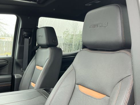 Used 2023 GMC Sierra 1500 AT4 w/ AT4 Preferred Package image 18