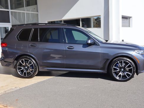 Used 2019 BMW X7 xDrive50i w/ Dynamic Handling Package image 11