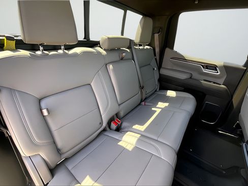 Used 2025 Chevrolet Silverado 1500 RST RWD image 19
