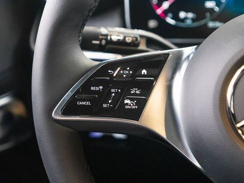 New 2026 Mercedes-Benz GLC 300 4MATIC image 16